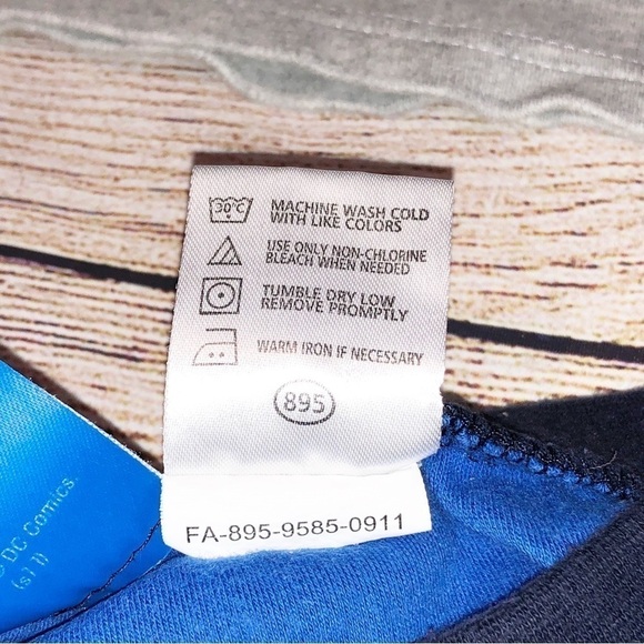 Superman Infant shirt and diaper cover Size 6 Months - Picture 4 of 7